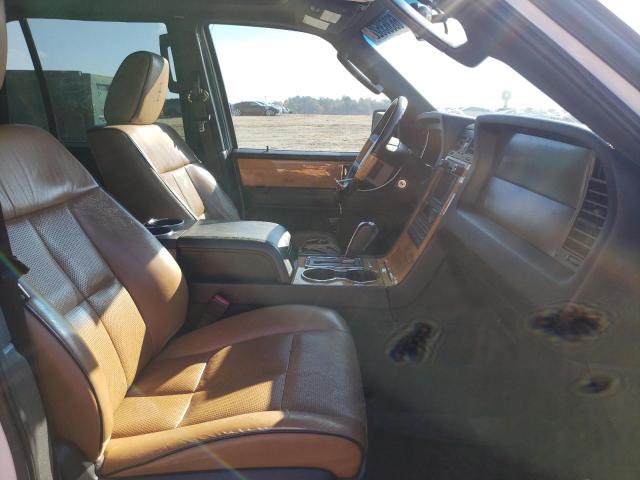 Photo 5 from auction – 2011 LINCOLN NAVIGATOR with VIN 5LMJJ2H57BEJ01418