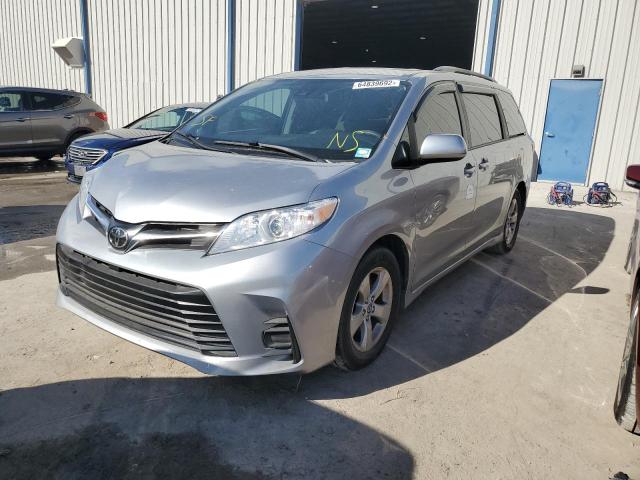 Photo 2 from auction – 2018 TOYOTA SIENNA LE with VIN 5TDKZ3DC8JS916864
