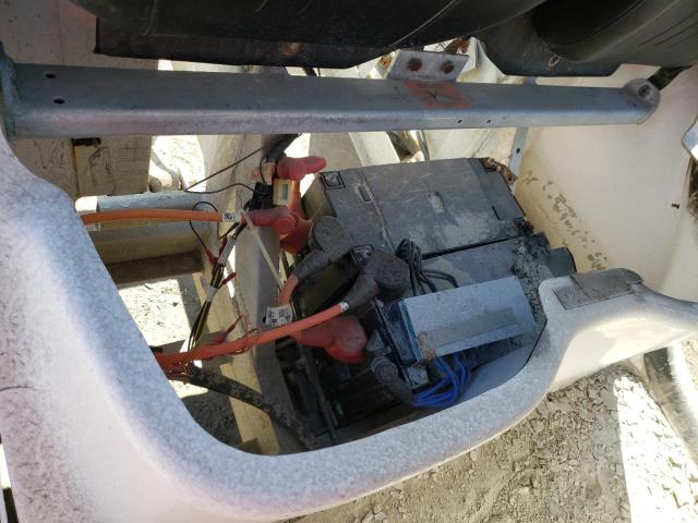 Photo 7 from auction – 2014 GEM GOLF CART with VIN 52CG4SGA4E0010027