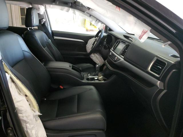 Photo 5 from auction – 2018 TOYOTA HIGHLANDER with VIN 5TDJZRFHXJS843729
