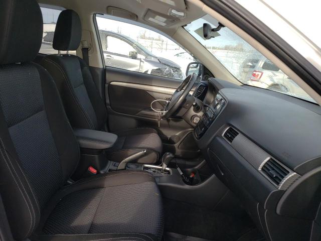 Photo 5 from auction – 2016 MITSUBISHI OUTLANDER with VIN JA4AD2A31GZ610244