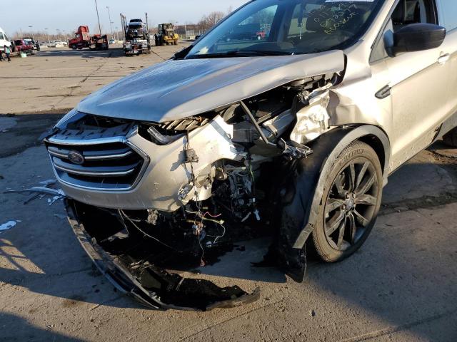 Photo 9 from auction – 2017 FORD ESCAPE SE with VIN 1FMCU0GD9HUE92277