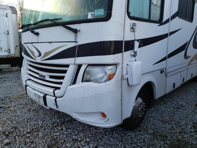 Photo 9 from auction – 2014 FORD F53 with VIN 1F66F5DY1E0A00928