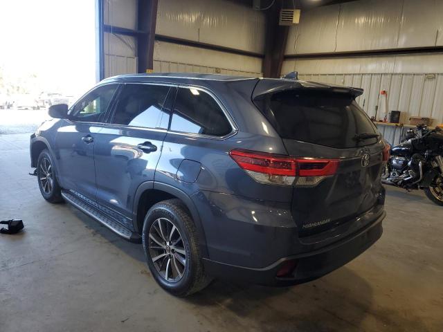 Photo 3 from auction – 2018 TOYOTA HIGHLANDER with VIN 5TDKZRFH4JS250534