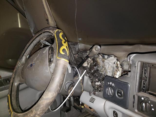 Photo 8 from auction – 2004 FORD F350 SRW S with VIN 1FTSW31P14EA88666