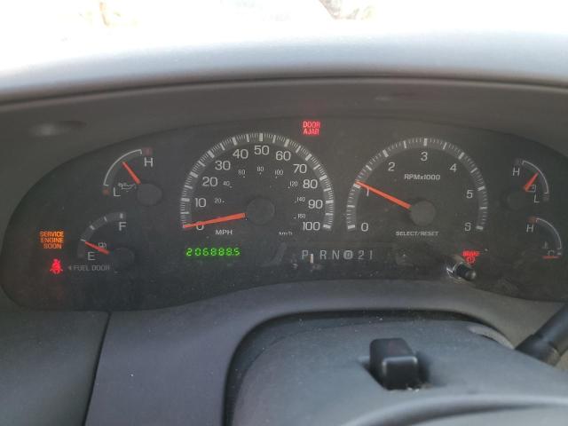 Photo 8 from auction – 2002 FORD EXPEDITION with VIN 1FMRU17L72LA22074