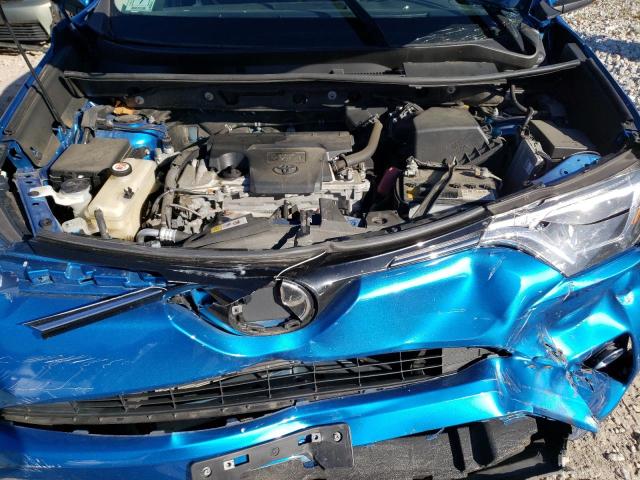 Photo 7 from auction – 2017 TOYOTA RAV4 XLE with VIN JTMRFREV3HJ711762