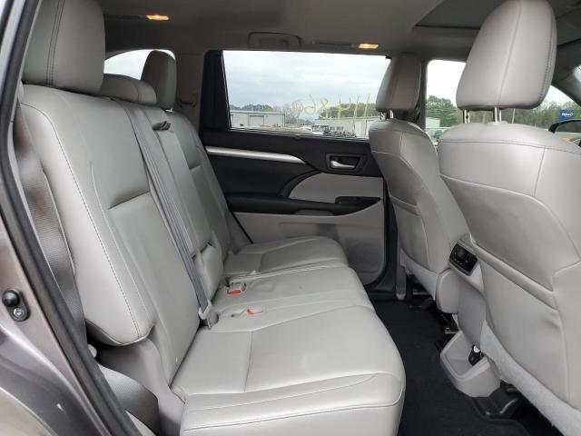 Photo 6 from auction – 2015 TOYOTA HIGHLANDER with VIN 5TDKKRFH5FS074427