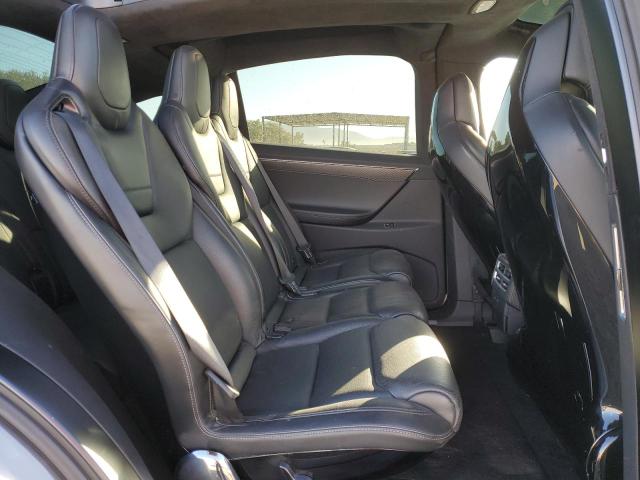 Photo 6 from auction – 2016 TESLA MODEL X with VIN 5YJXCAE43GF000772