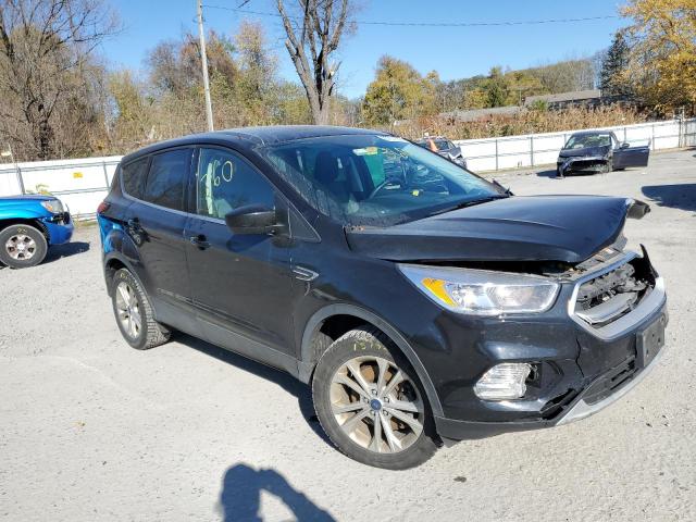 FORD ESCAPE SE 2019 with VIN 1FMCU9GD4KUB73610 - Photo from auction