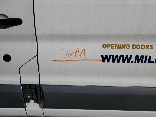 Photo 9 from auction – 2017 FORD TRANSIT T- with VIN 1FTYR2ZM6HKA44692