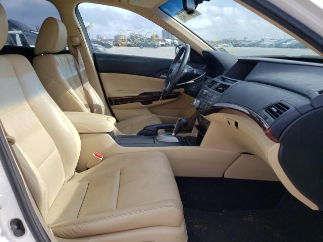 Photo 5 from auction – 2011 HONDA ACCORD CRO with VIN 5J6TF2H54BL007892