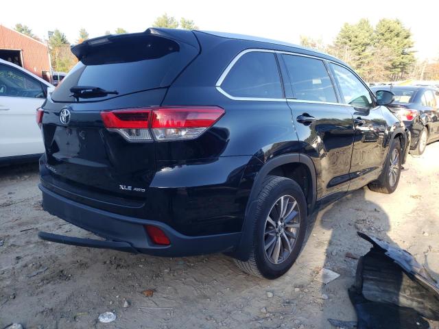 Photo 4 from auction – 2017 TOYOTA HIGHLANDER with VIN 5TDJZRFH6HS403419