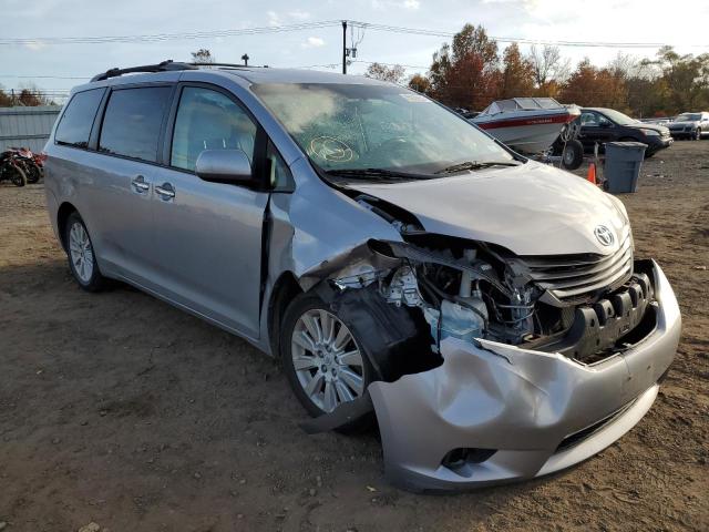 TOYOTA SIENNA XLE 2012 z numerem VIN 5TDDK3DC5CS032123 - Zdjęcie z aukcji