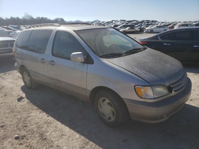 TOYOTA SIENNA 2001 with VIN 4T3ZF13C91U407054 - Photo from auction