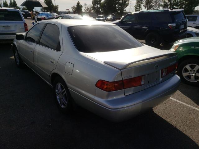 Photo 3 from auction – 2000 TOYOTA CAMRY CE with VIN JT2BG22K2Y0415047