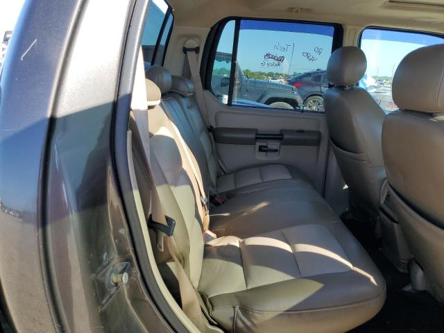 Photo 6 from auction – 2005 FORD EXPLORER S with VIN 1FMZU77K75UA22892