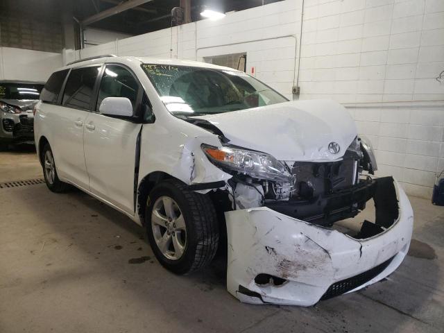 TOYOTA SIENNA LE 2017 with VIN 5TDKZ3DC5HS810897 - Photo from auction