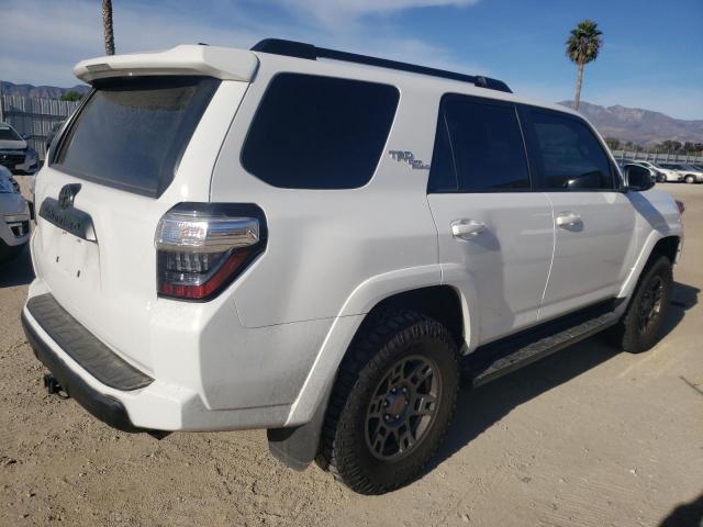 Photo 4 from auction – 2019 TOYOTA 4RUNNER SR with VIN JTEBU5JR6K5714076