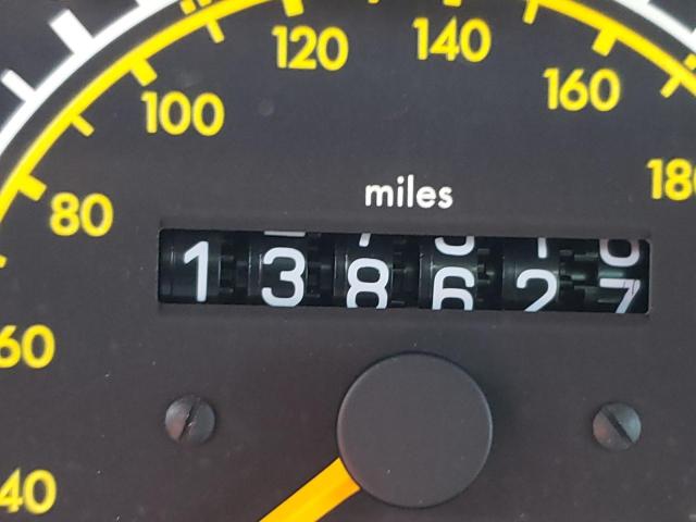 Photo 8 from auction – 1990 MERCEDES-BENZ 300 E with VIN WDBEA30D2LB211148