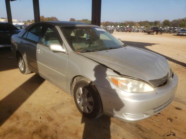 TOYOTA CAMRY LE 2002 with VIN 4T1BE32KX2U593934 - Photo from auction