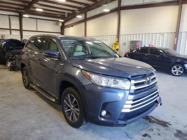 TOYOTA HIGHLANDER 2018 with VIN 5TDKZRFH4JS250534 - Photo from auction