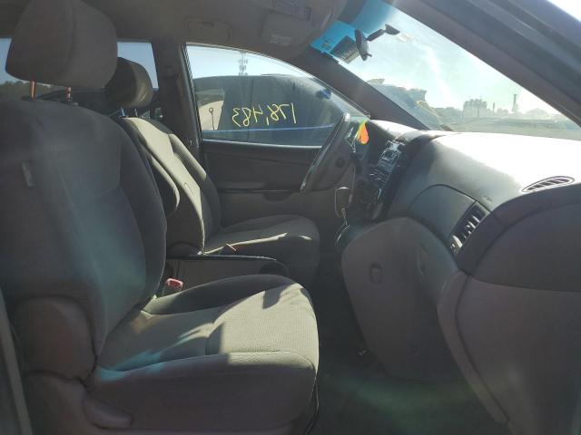 Photo 5 from auction – 2005 TOYOTA SIENNA LE with VIN 5TDBA23C05S048240