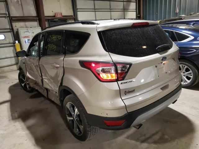 Photo 3 from auction – 2017 FORD ESCAPE SE with VIN 1FMCU9G98HUB48309