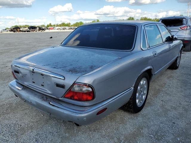 Photo 4 from auction – 2002 JAGUAR XJ8 with VIN SAJDA14C42LF42457