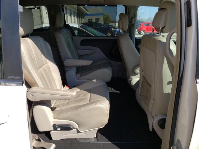 Photo 6 from auction – 2013 CHRYSLER TOWN & COU with VIN 2C4RC1BG4DR559044