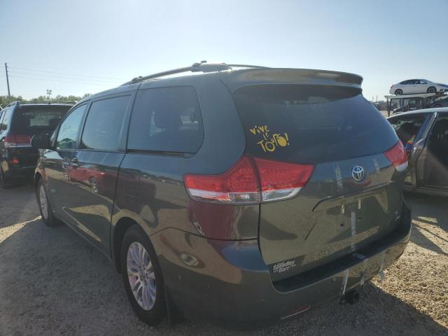 Photo 3 from auction – 2013 TOYOTA SIENNA XLE with VIN 5TDYK3DC7DS396210