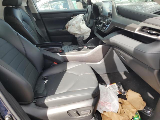 Photo 5 from auction – 2022 TOYOTA HIGHLANDER with VIN 5TDGZRBH2NS585275