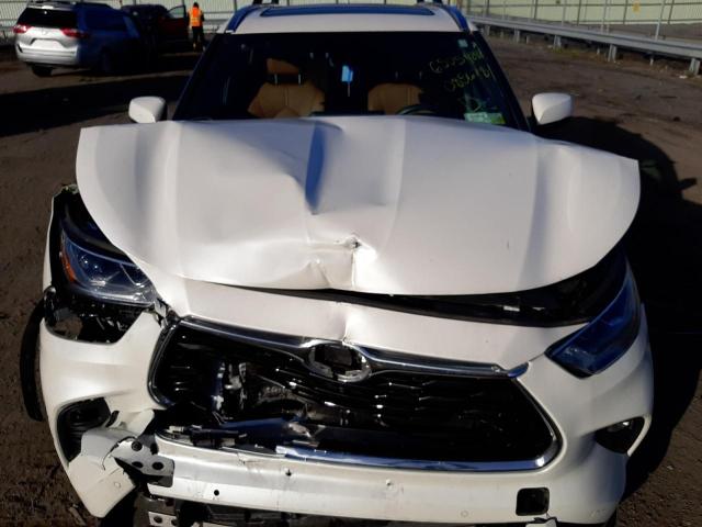 Photo 7 from auction – 2021 TOYOTA HIGHLANDER with VIN 5TDFZRBH8MS085678