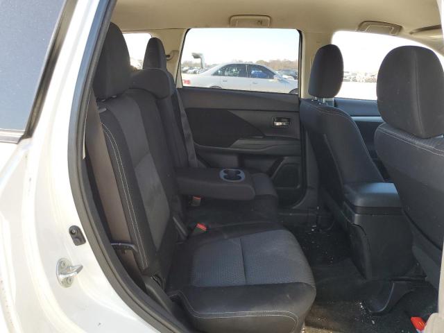 Photo 6 from auction – 2016 MITSUBISHI OUTLANDER with VIN JA4AZ3A31GZ033075