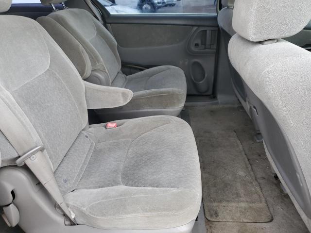 Photo 6 from auction – 2005 TOYOTA SIENNA CE with VIN 5TDZA23C95S259919