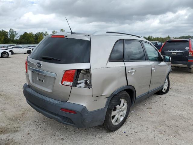 Photo 4 from auction – 2013 KIA SORENTO LX with VIN 5XYKT3A68DG409366