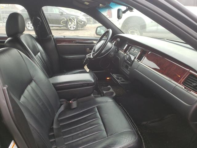 Photo 5 from auction – 2003 LINCOLN TOWN CAR E with VIN 1LNHM81W23Y650202