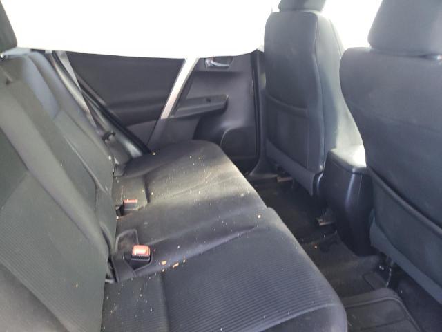 Photo 6 from auction – 2015 TOYOTA RAV4 XLE with VIN 2T3RFREV8FW404697