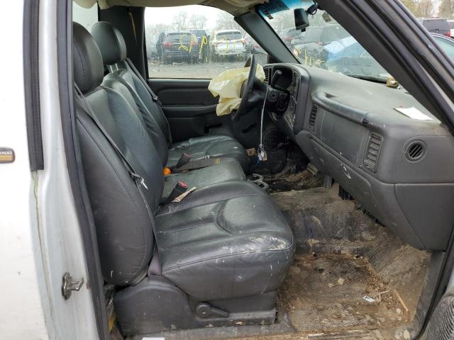 Photo 5 from auction – 2004 CHEVROLET SILVER1500 with VIN 1GCEC14V74E211360