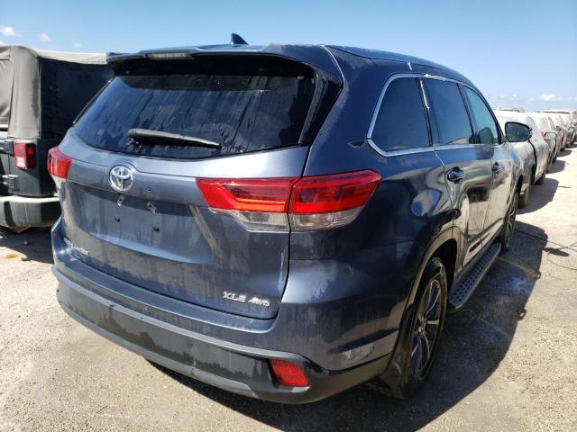 Photo 4 from auction – 2018 TOYOTA HIGHLANDER with VIN 5TDJZRFH9JS897071