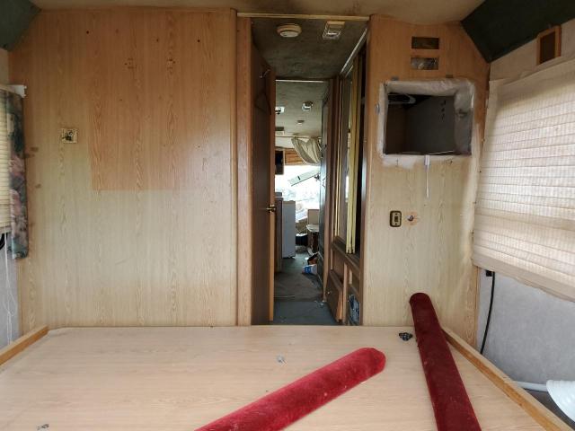 Photo 6 from auction – 1995 REXH RV with VIN 1GBLP37N8S3329272
