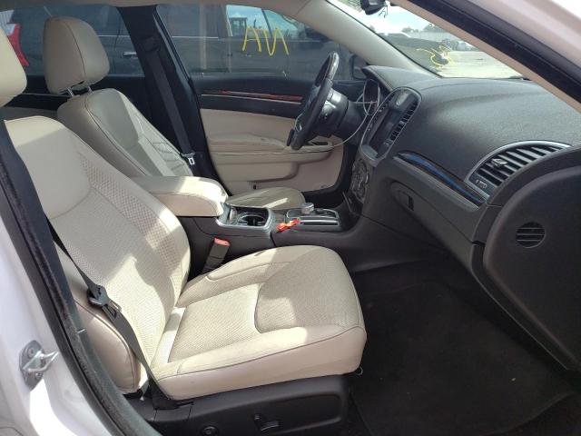 Photo 5 from auction – 2017 CHRYSLER 300C with VIN 2C3CCAEG7HH662377