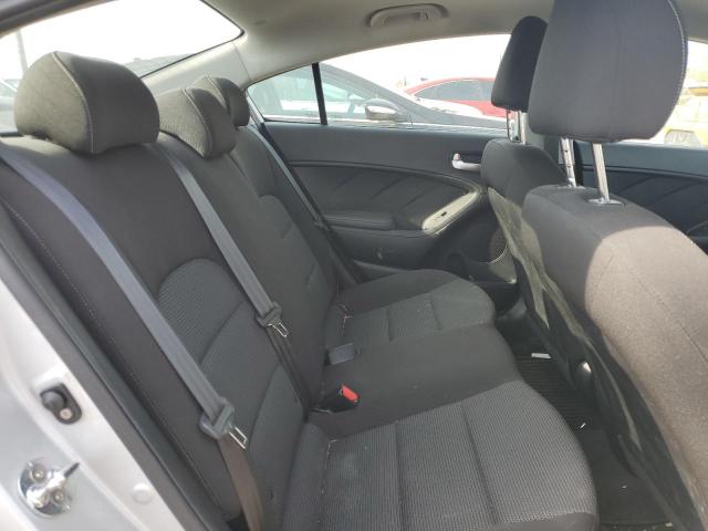 Photo 6 from auction – 2017 KIA FORTE LX with VIN 3KPFK4A76HE152763