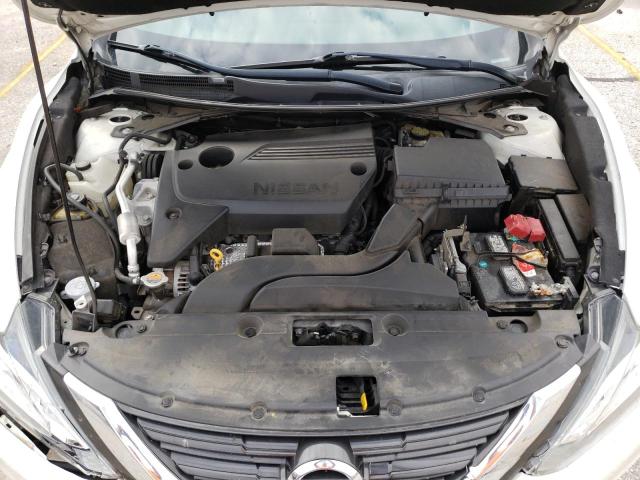 Photo 7 from auction – 2017 NISSAN ALTIMA 2.5 with VIN 1N4AL3AP3HC127768