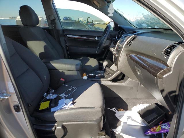 Photo 5 from auction – 2013 KIA SORENTO LX with VIN 5XYKTCA62DG407578