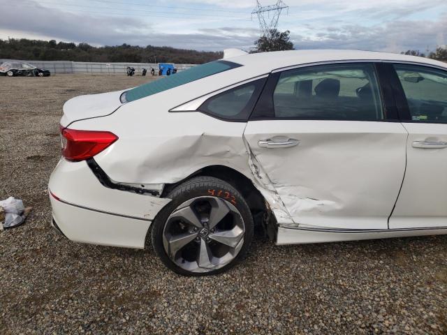 Photo 9 from auction – 2018 HONDA ACCORD TOU with VIN 1HGCV2F99JA017697