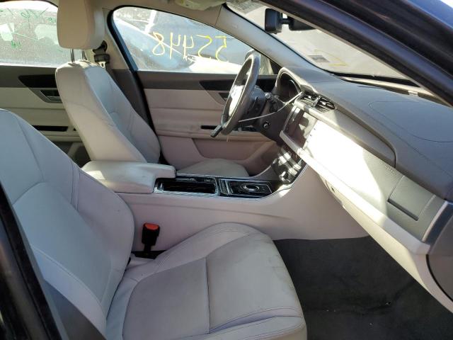 Photo 5 from auction – 2017 JAGUAR XF PREMIUM with VIN SAJBD4BV5HCY32765