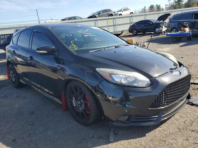 FORD FOCUS ST 2014 مع رقم تعريف المركبة 1FADP3L92EL146923 - صورة من المزاد