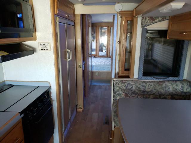 Photo 6 from auction – 1999 PACE MOTORHOME with VIN 3FCNF53S1XJA20510