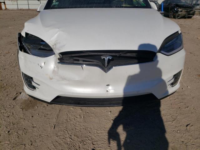 Photo 9 from auction – 2016 TESLA MODEL X with VIN 5YJXCBE25GF028299